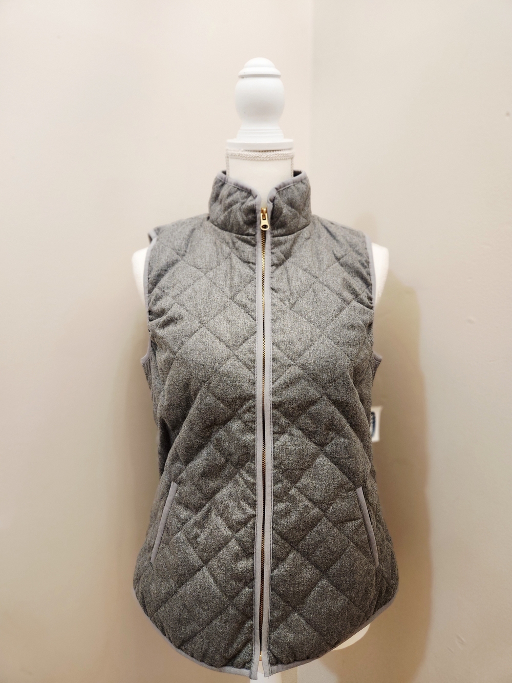 Old Navy Quilted Grey Women's Zip Front Vest